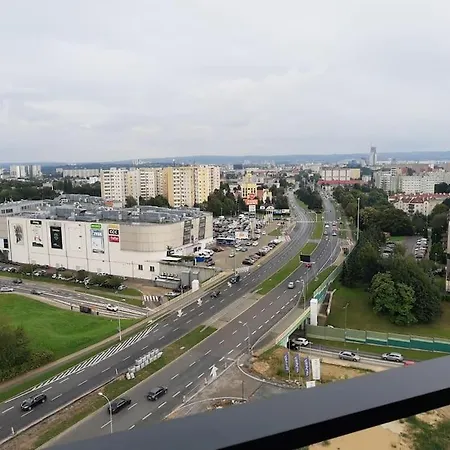 Apartmán New Krakowska - Przestronny, Z Widokiem, Czysto, Parking, Balkon *