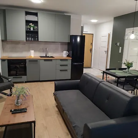 Apartmán New Krakowska - Przestronny, Z Widokiem, Czysto, Parking, Balkon